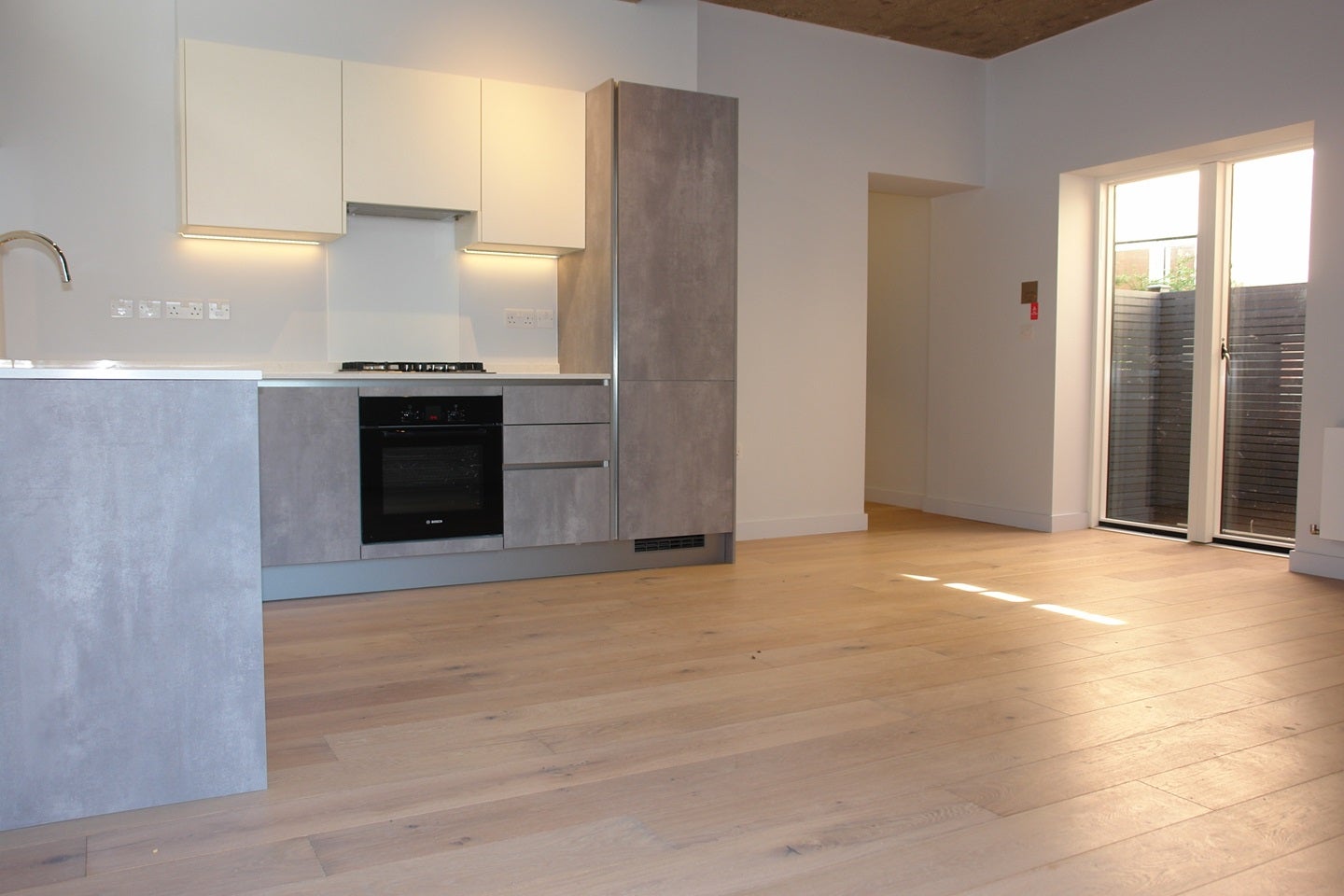 Flat Charteris Road in Greater London