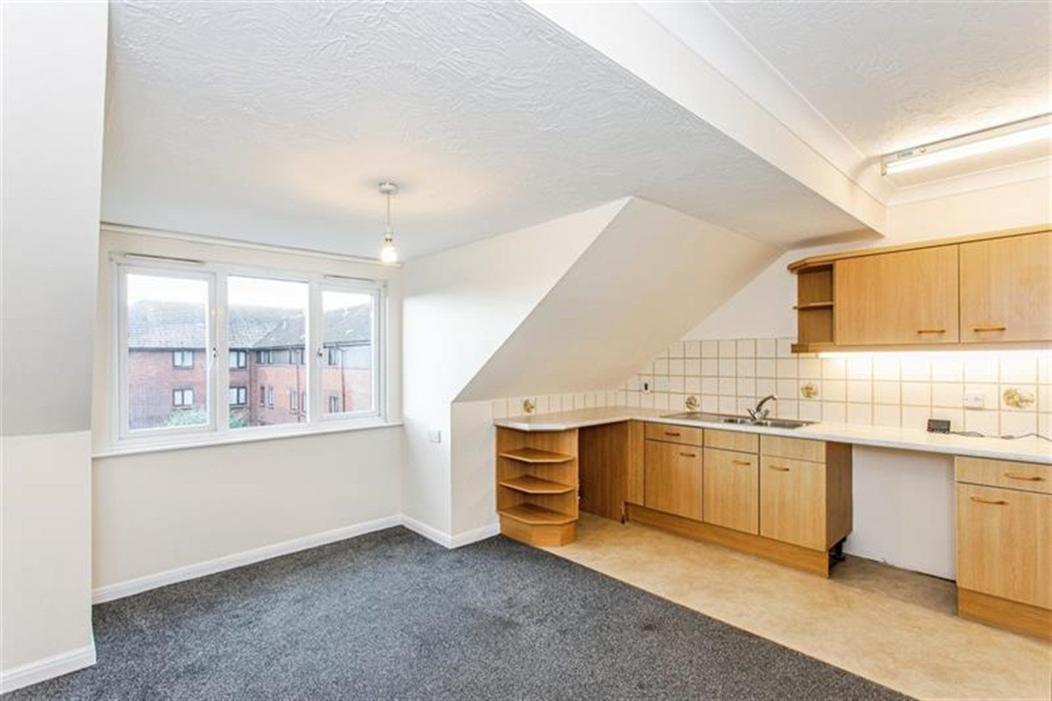 Flat Stuart Road in Southend-on-Sea