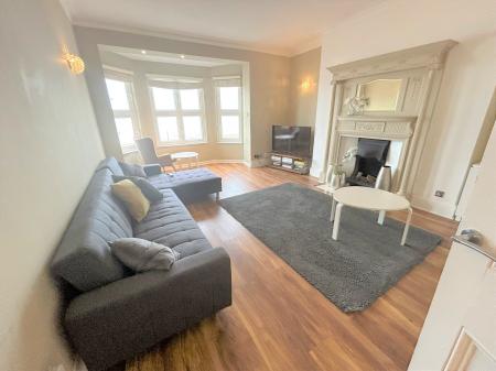 Flat South Parade in Portsmouth