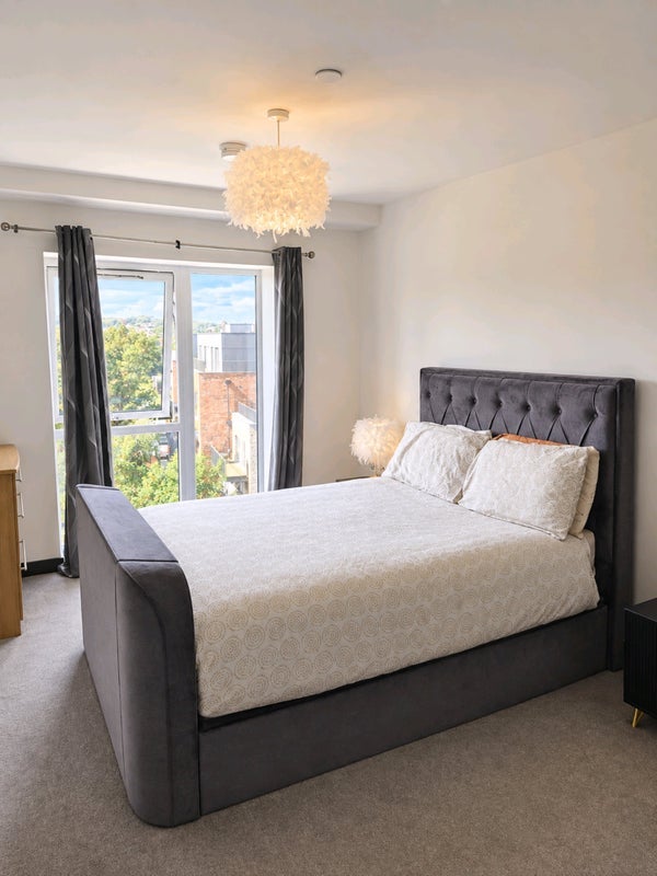 Room Royal Engineers' Road in Maidstone