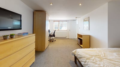 Room Wellington Street in Nottingham