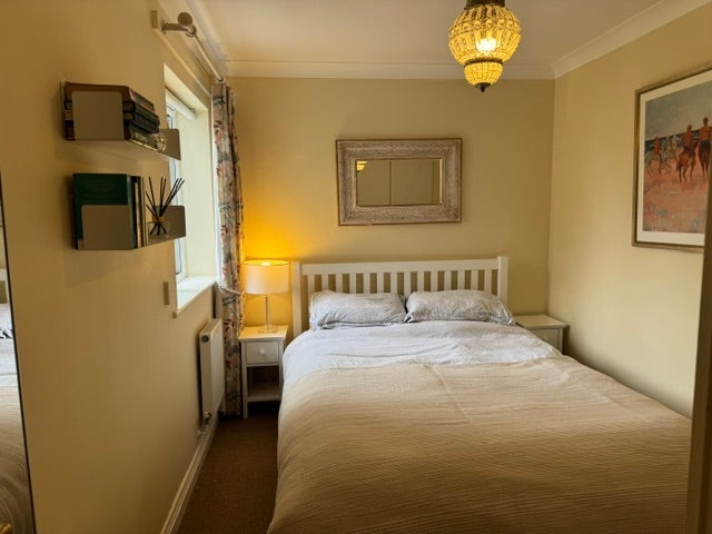 Room Charlcombe Rise in Portishead