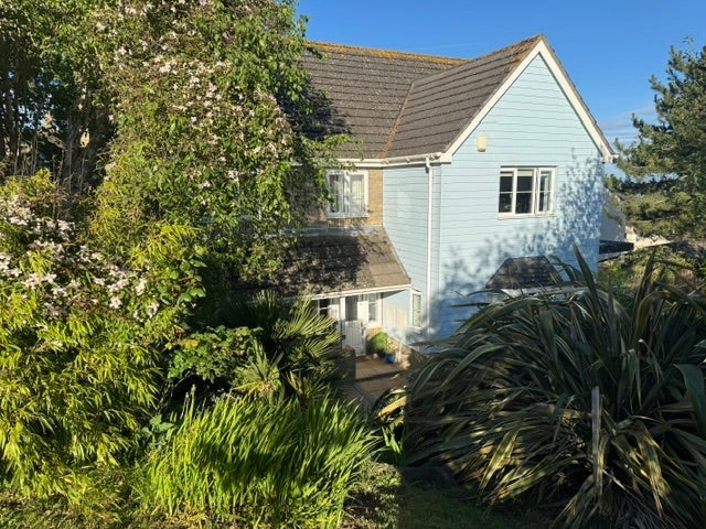 Room Charlcombe Rise in Portishead