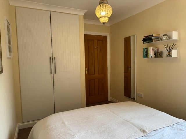 Room Charlcombe Rise in Portishead