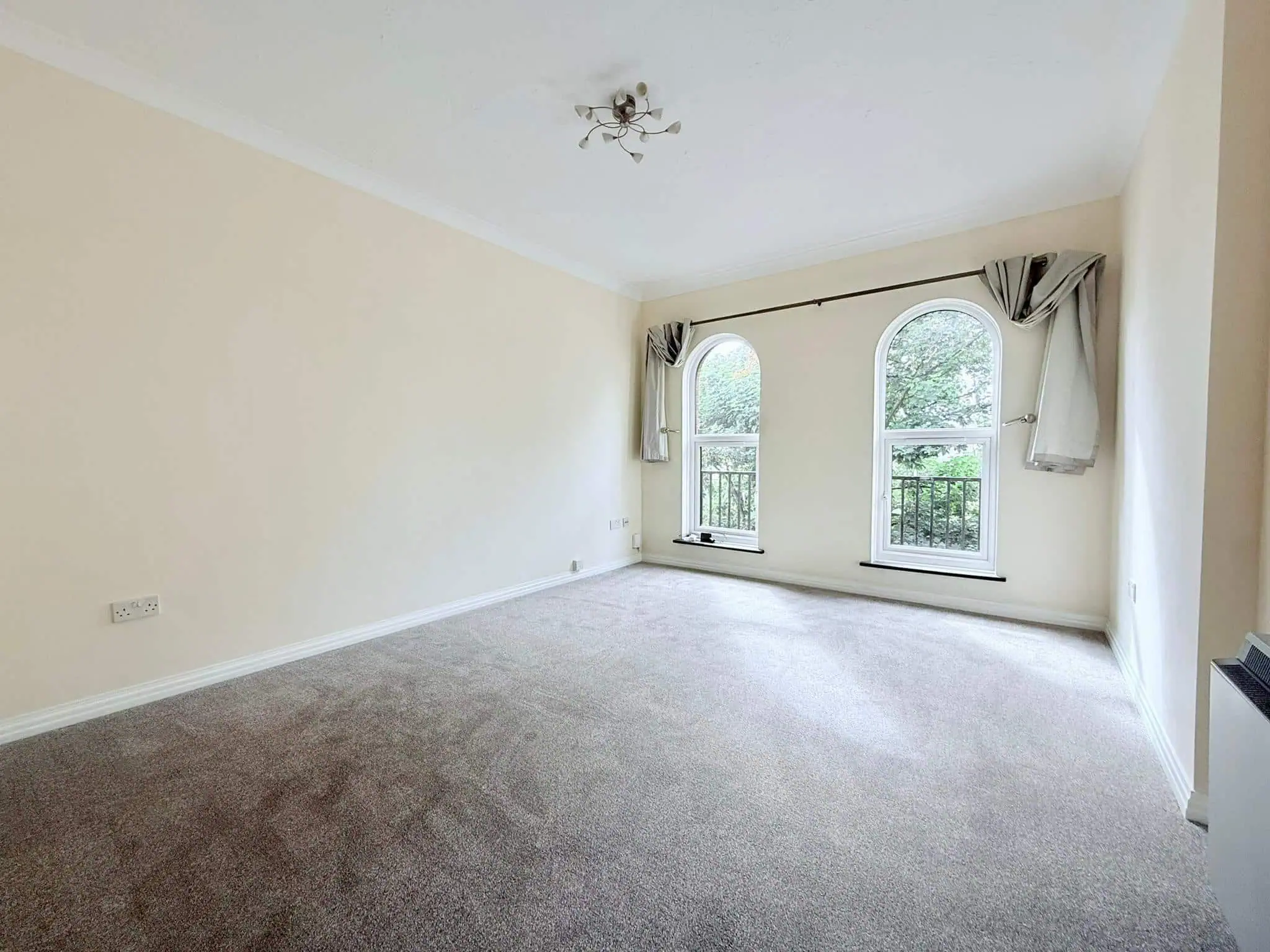 Flat Southchurch Avenue in Southend-on-Sea