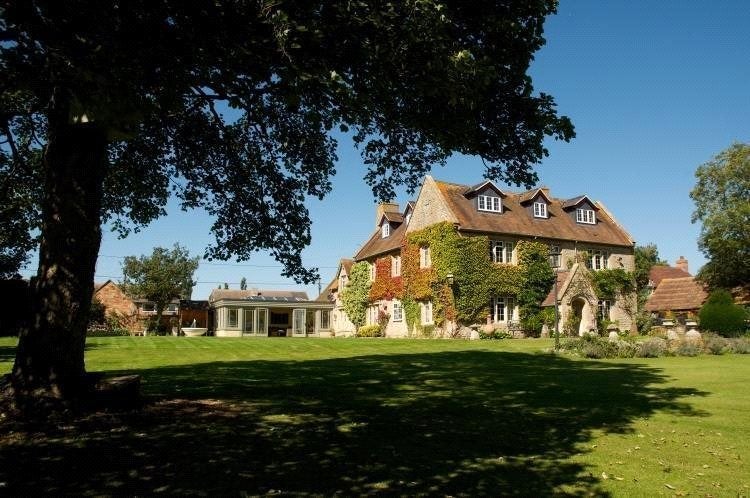 House Merton Walk in Cherwell District