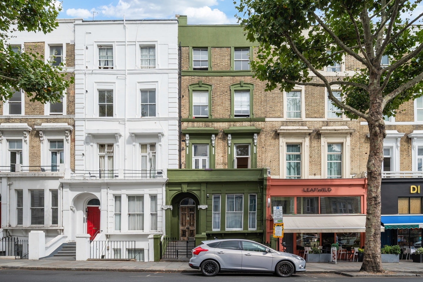 Flat Ladbroke Grove in Greater London
