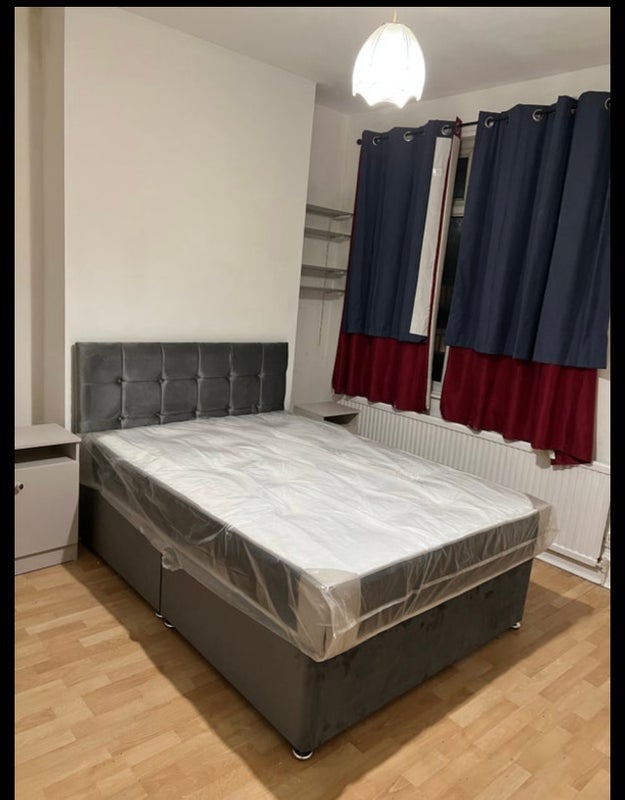 Room Barnsley Road in Wombwell