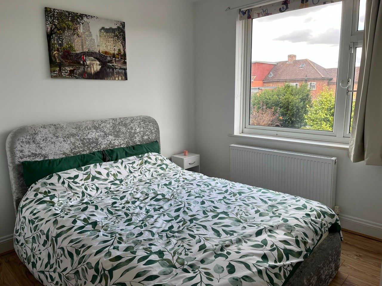 Room Cottimore Crescent in Elmbridge
