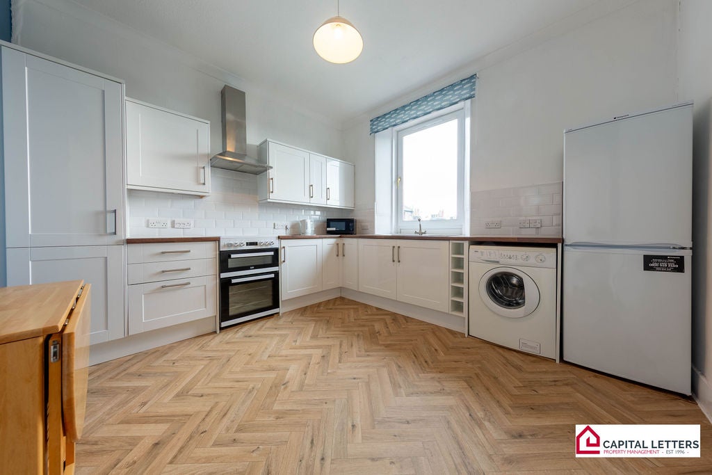Flat Holburn Street in Aberdeen City