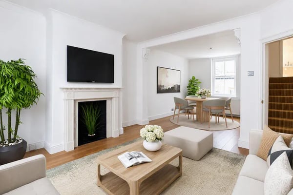House Kensington Court Place in Greater London