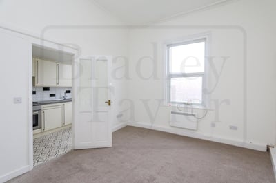 Flat Cheviot Street in Preston