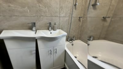 Room Oakington Manor Drive in Greater London