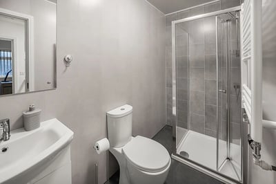 Room Finney Grove in St Helens