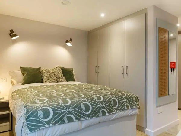 Flat Fitzwilliam Street in Sheffield