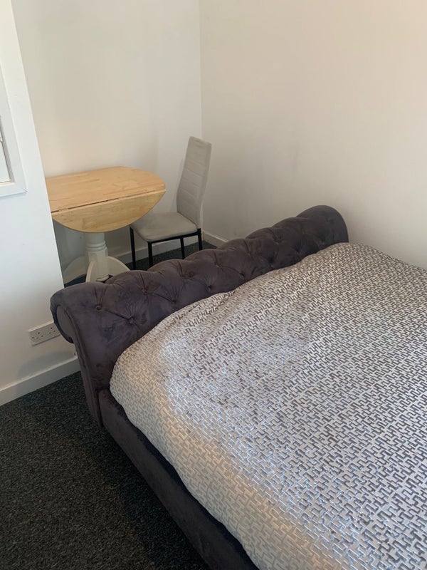 Room Alexandra Street in Tameside
