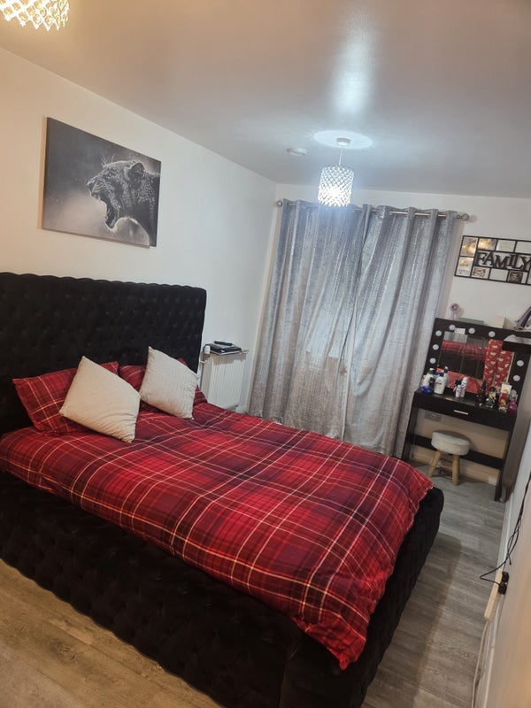 Room Mitcham Road in Greater London