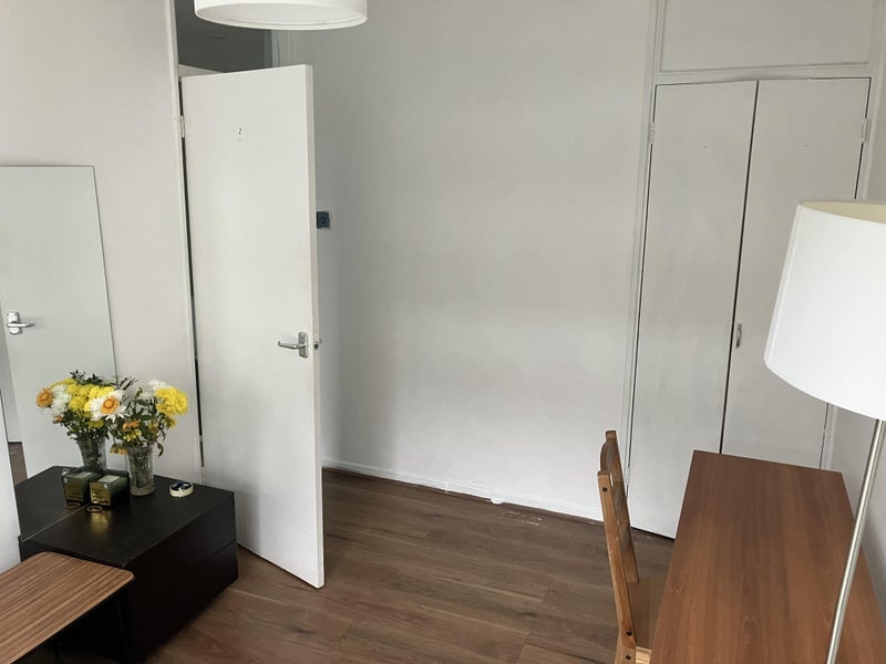 Flat Tappesfield Road in Greater London