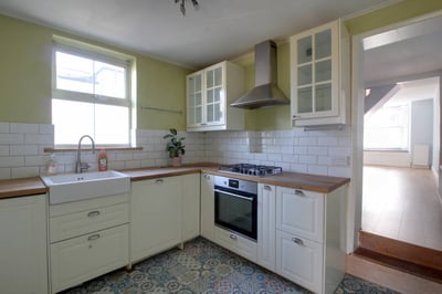 House Haling Road in Greater London