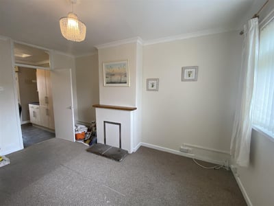 House Saxon Place in Forest of Dean