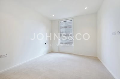 Flat Hemlock Street in Greater London
