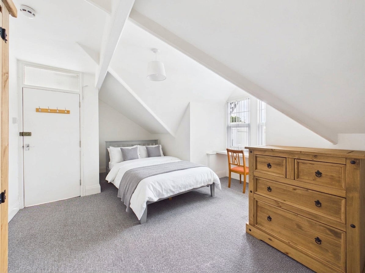 Room Worcester Street in Gloucester