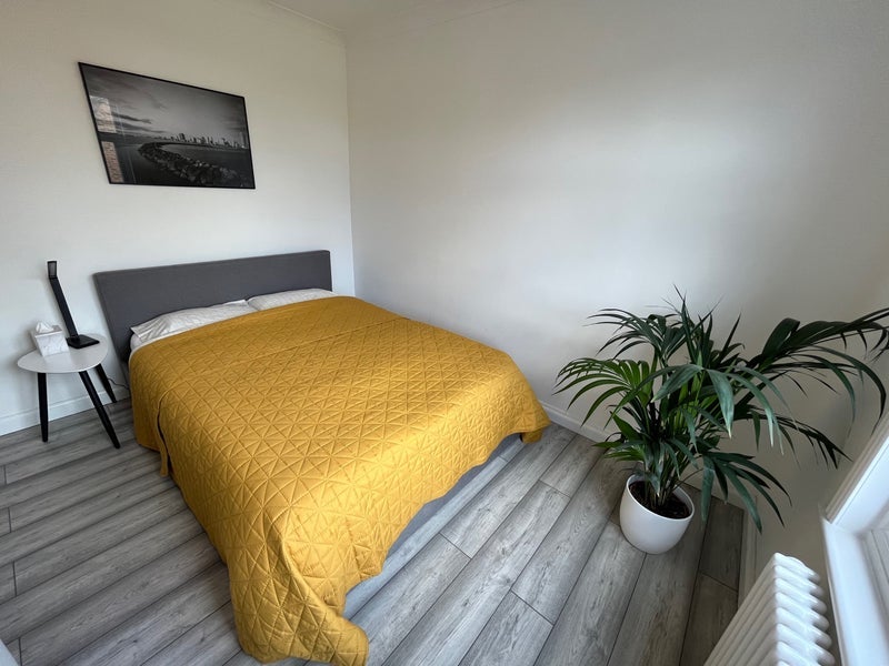 Room Feltham Road in Greater London