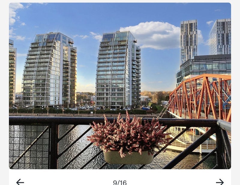 Flat Winnipeg Quay in Salford