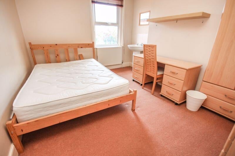 Room Corporation Road in Bournemouth
