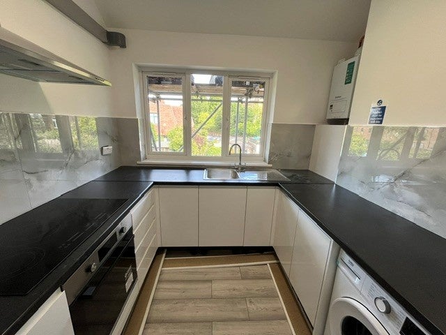 Flat Bessborough Road in Greater London