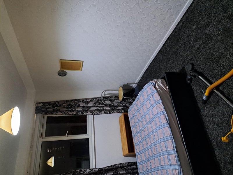 Room Huntly Road in Birmingham