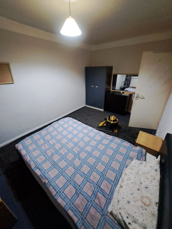 Room Huntly Road in Birmingham
