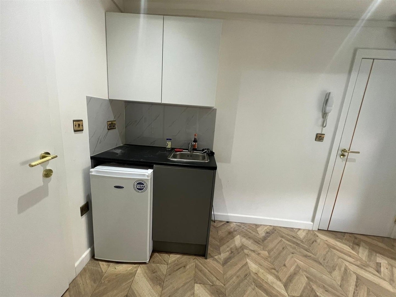 Flat South Hill Avenue in Greater London