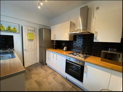 Flat Ashford Street in Stoke-on-Trent