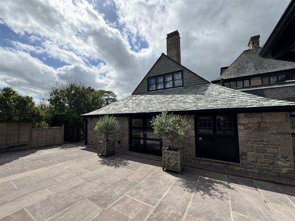House Mounton Road in Chepstow