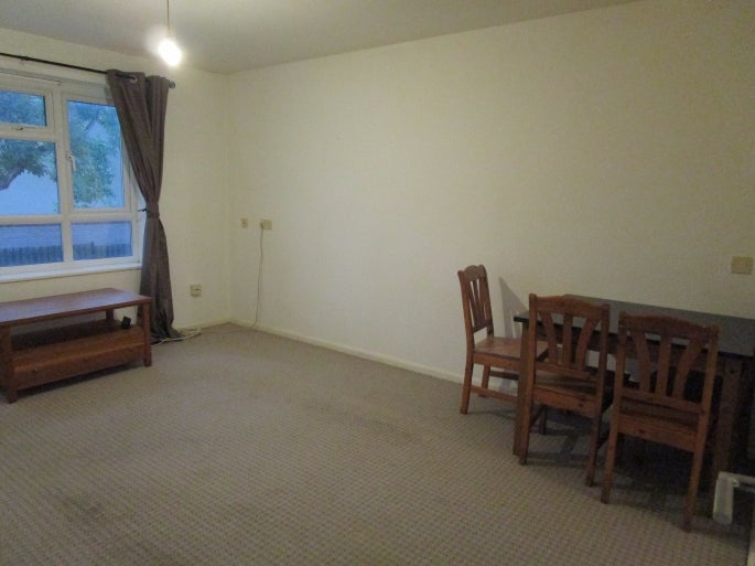 Flat Whitecross Gardens in Derby