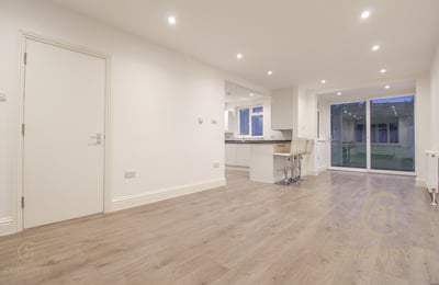 House Rhodrons Avenue in Greater London