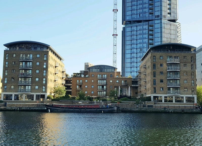 Room Meridian Place in Greater London