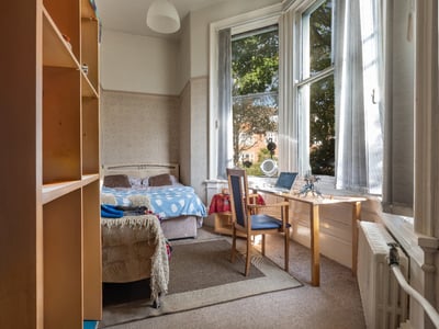 Room Clayton Road in Newcastle upon Tyne