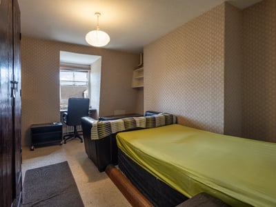 Room Clayton Road in Newcastle upon Tyne