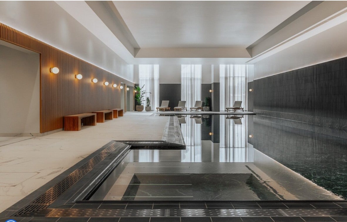 Flat Willow Bank in Greater London