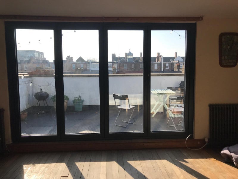 Flat Dunford Road in Greater London