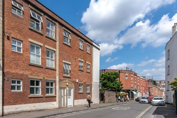 Flat Picton Street in Bristol