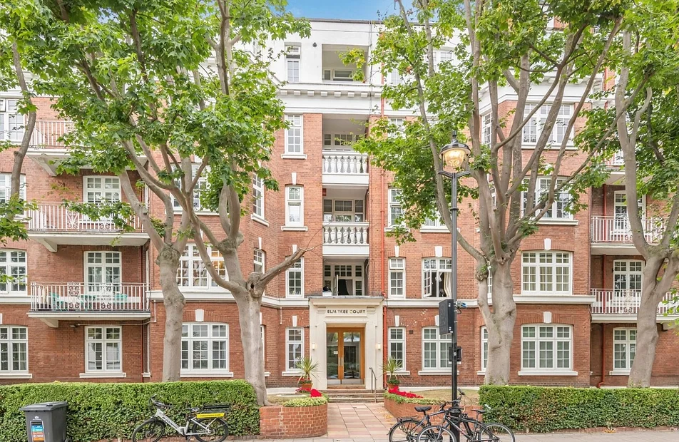 Flat St John's Wood Road in City of Westminster
