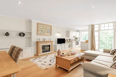 Flat St John's Wood Road in City of Westminster