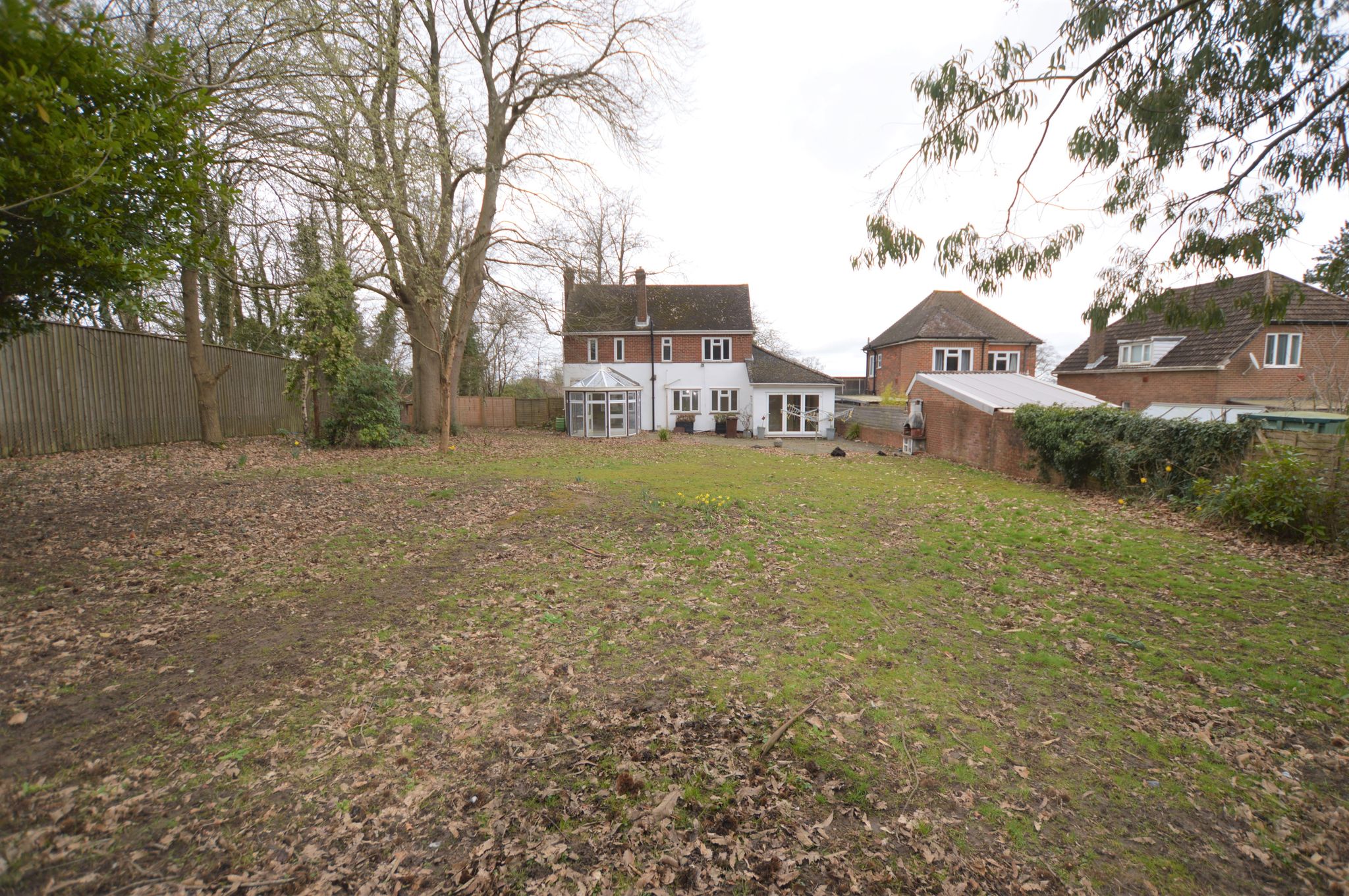 House Robin Hood Lane in Chatham
