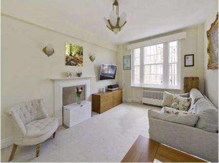Flat Kensington Park Road in Greater London