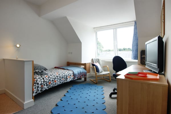 Room Norfolk Road in Sheffield