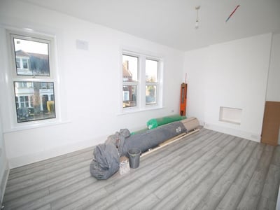 Flat Balfour Road in Greater London