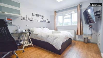 Room Joshua Street in Greater London